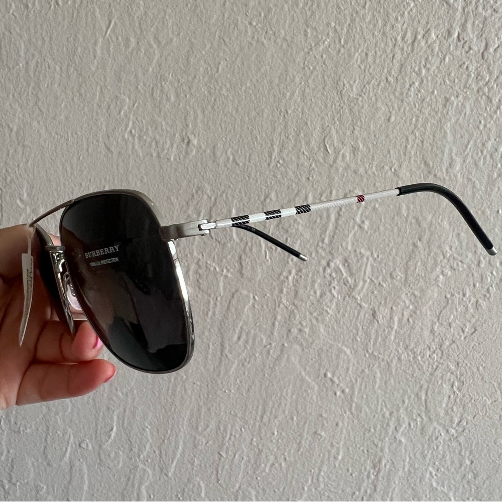 Authentic Burberry  Sunglasses New